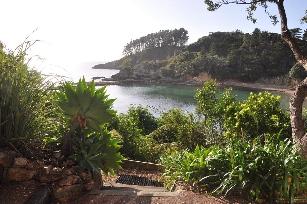 Holiday home Beachfront Enclosure Bay - Waiheke Unlimited *