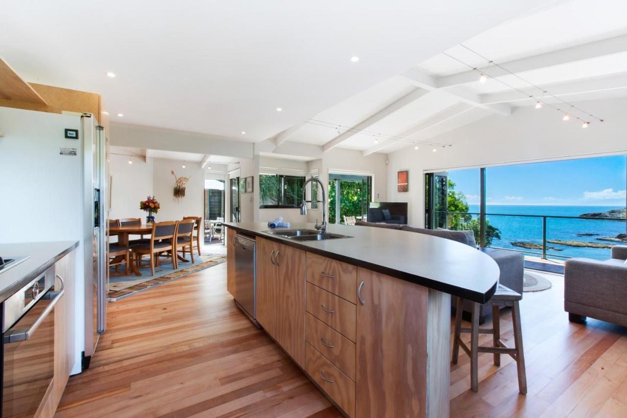 Holiday home Beachfront Enclosure Bay - Waiheke Unlimited *